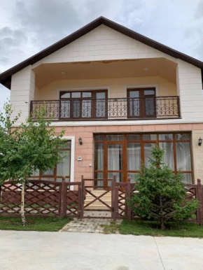 Уютный дом в VIP зоне в ЦО Лазурный берег, Иссык- Куль